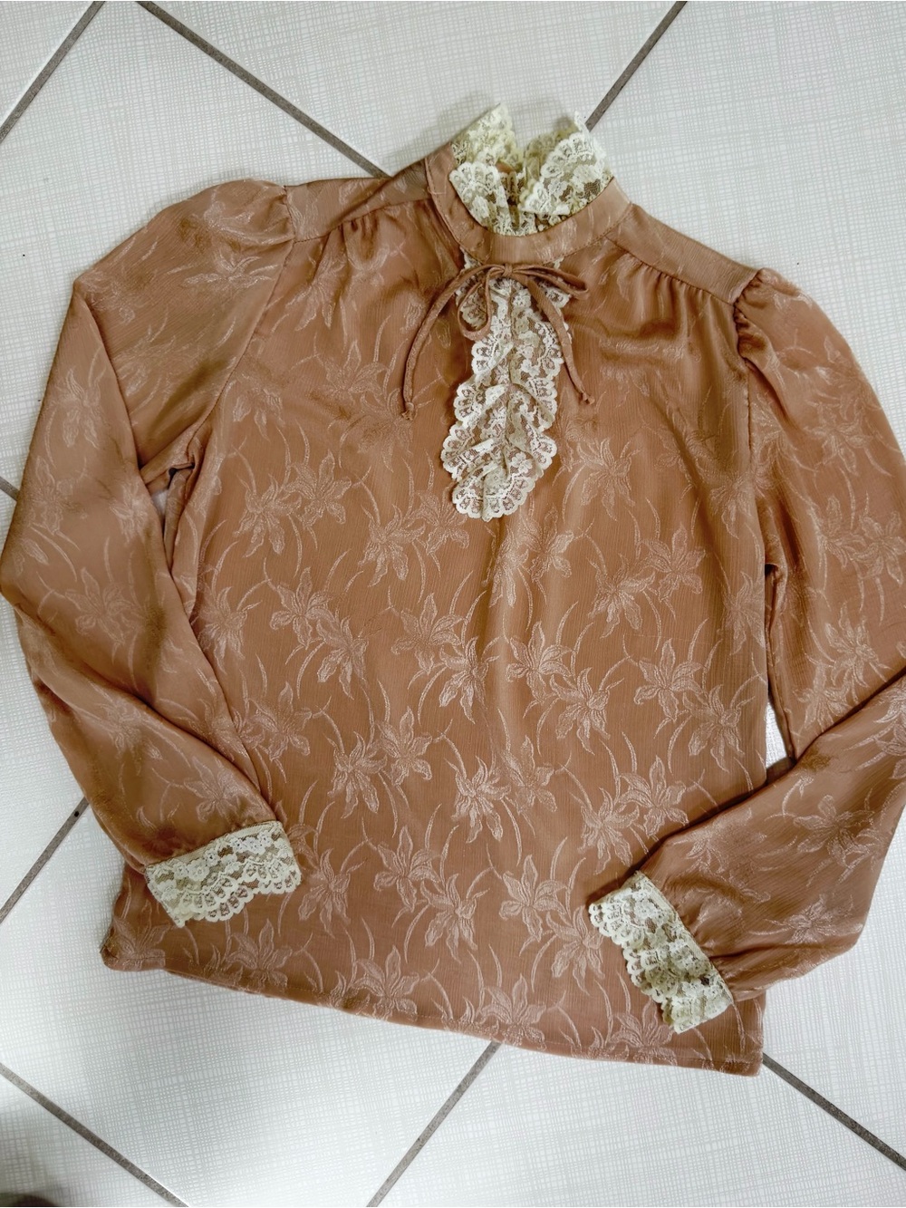 Vintage Lace Trim Blouse